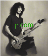 Load image into Gallery viewer, ꞅ, ꞅ.com, Ulifumana njani igama elifutshane lesizinda? Khangela igama lesizinda esifutshane kunye nomfumani. Yintoni ukuhanjiswa kwe-DNS kwakhona? Ukwalathisa kwakhona kwe-DNS kukuvumela ukuba ukhombe igama lesizinda elinye kwelinye, ufumane iziphumo ezifanayo ngokungathi utshintshe iiseva zegama lesizinda sakho sokuqala. Qondisa kwakhona i-domain emfutshane kwenye i-domain usebenzisa i-2-5.org