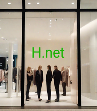 Cargar imagen en el visor de la galería, ꓧ, ꓧ.net, Accredited Registrar IDs, 1387 1API GmbH, 1388 Dattatec Corp, 1390 Mesh Digital Limited, 1391 Azdomainz, LLC, 1392 Azprivatez, LLC, 1396 Abansys & Hostytec, S.L., 1403 10dencehispahard, S.L., 1407 SW Hosting & Communications Technologies SL dba Serveisweb, 1408 united-domains AG, 1409 Verelink, Inc.