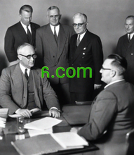 Load image into Gallery viewer, ᏺ, ᏺ.com, 1 bokstavsdomän, 1 tecken domän, 1 siffrig domän, De kortaste domännamnen, Hyr ett domännamn, Domänomdirigering, Unicode-domäner, Domänauktion, Aktiva domännamn, Korta domäner, Domännamnsarkiv, De billigaste domännamnen, Den coolaste domänen namn, underbara domännamn