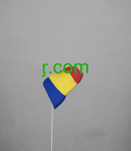 Load image into Gallery viewer, ᶉ, ᶉ.com, 单字符域搜索,1 个字母的活动域列表。有没有单字母顶级域名? 是的,顶级域名可以使用单个字符。世界上最短的互联网域名可用!