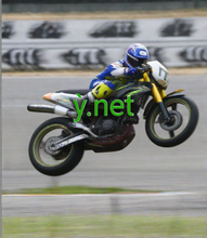 Load image into Gallery viewer, ỳ, ỳ.net, ഡൊമെയ്ൻ നാമം, ഒരു പ്രതീക ഡൊമെയ്ൻ നാമം. 寻找可用短域名和1个字母域名 , 同时,对于那些追求独特和稀有性的人来说,1个字母域名是一种非常有吸引力的选择。这些域名具有独特性、品牌价值和稀缺性,是许多企业和品牌竞相追求的宝贵资产。寻找1个字母域名可能需要更多的时间和资源,但一旦成功获得,它们可以为您的品牌带来巨大的价值和声誉。